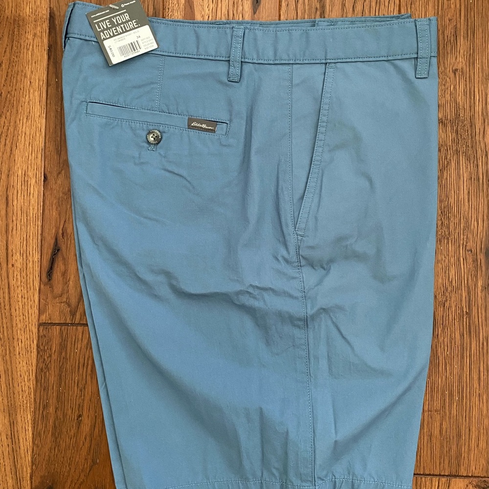 Eddie Bauer NWT size 34 cotton shorts
